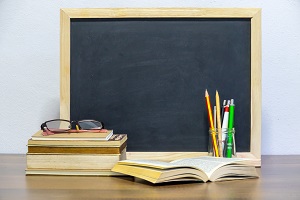 tablica ksiazki okulary